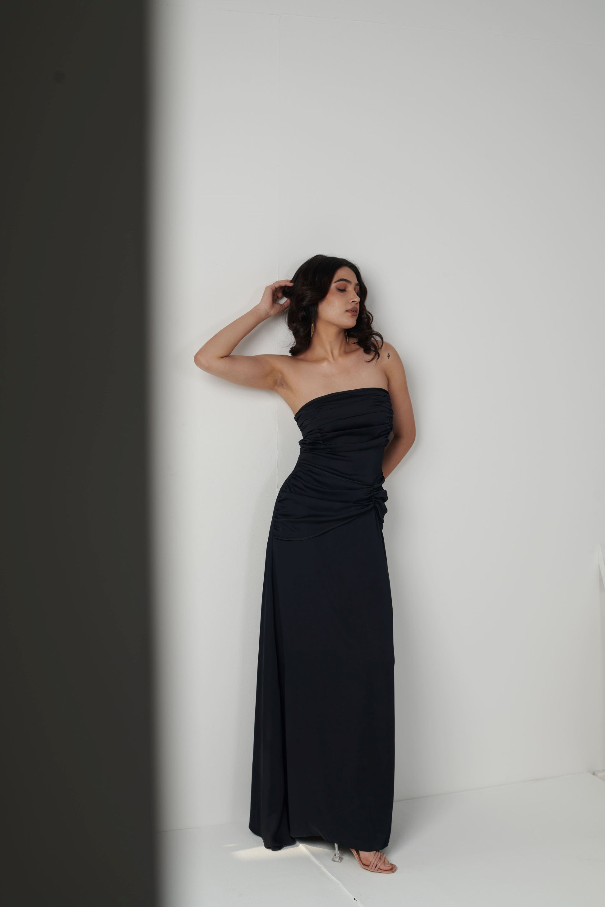 Seoraa Loungewear Black Colour Gown  With Rushing